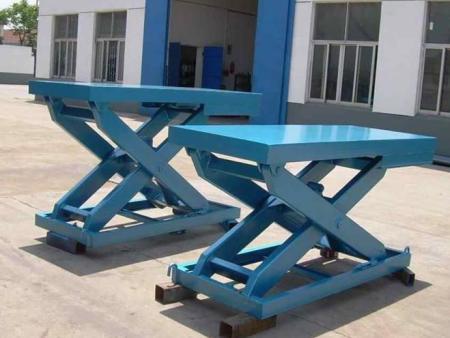 剪式(shì)升降平台(tái)